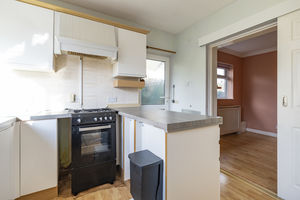 Kitchen- click for photo gallery